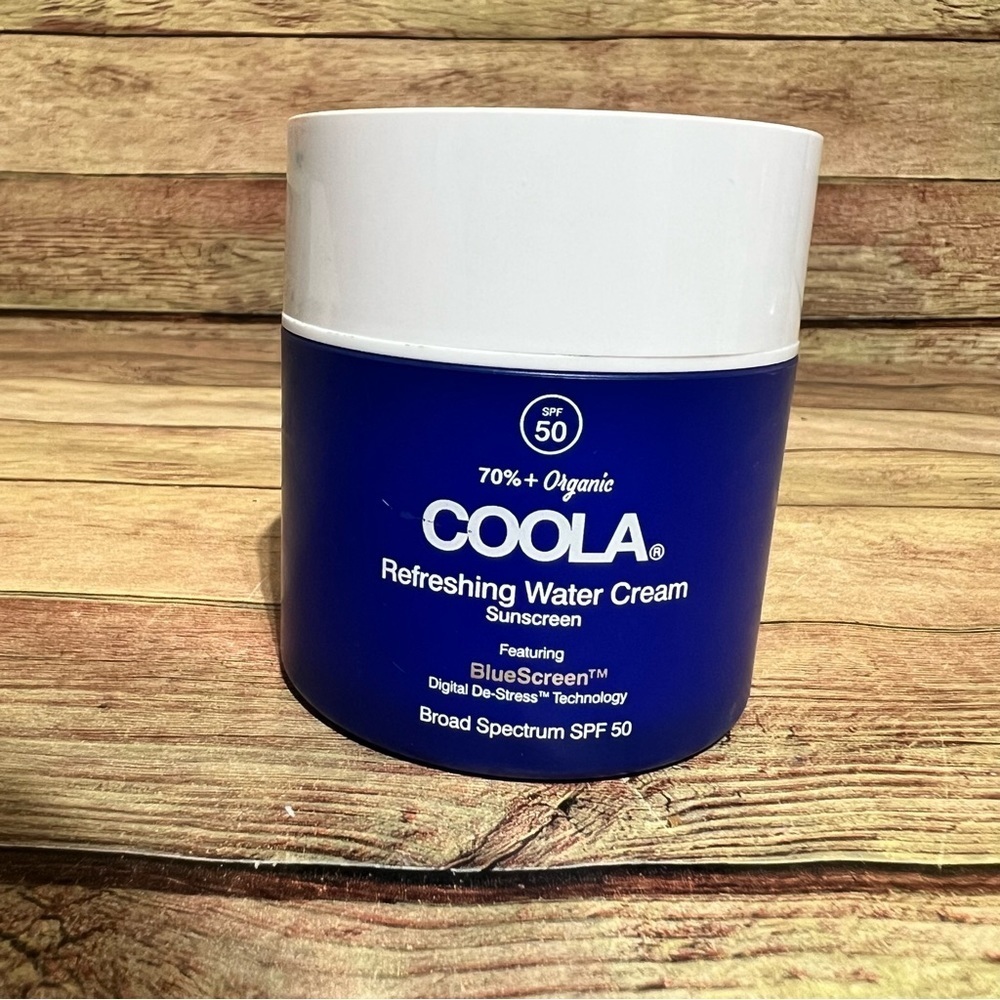Coola Refreshing Water Cream